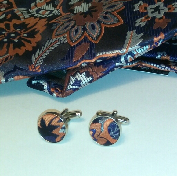 Silk tie, handkerchief, cuff links 4 piece set - Picture 3 of 4